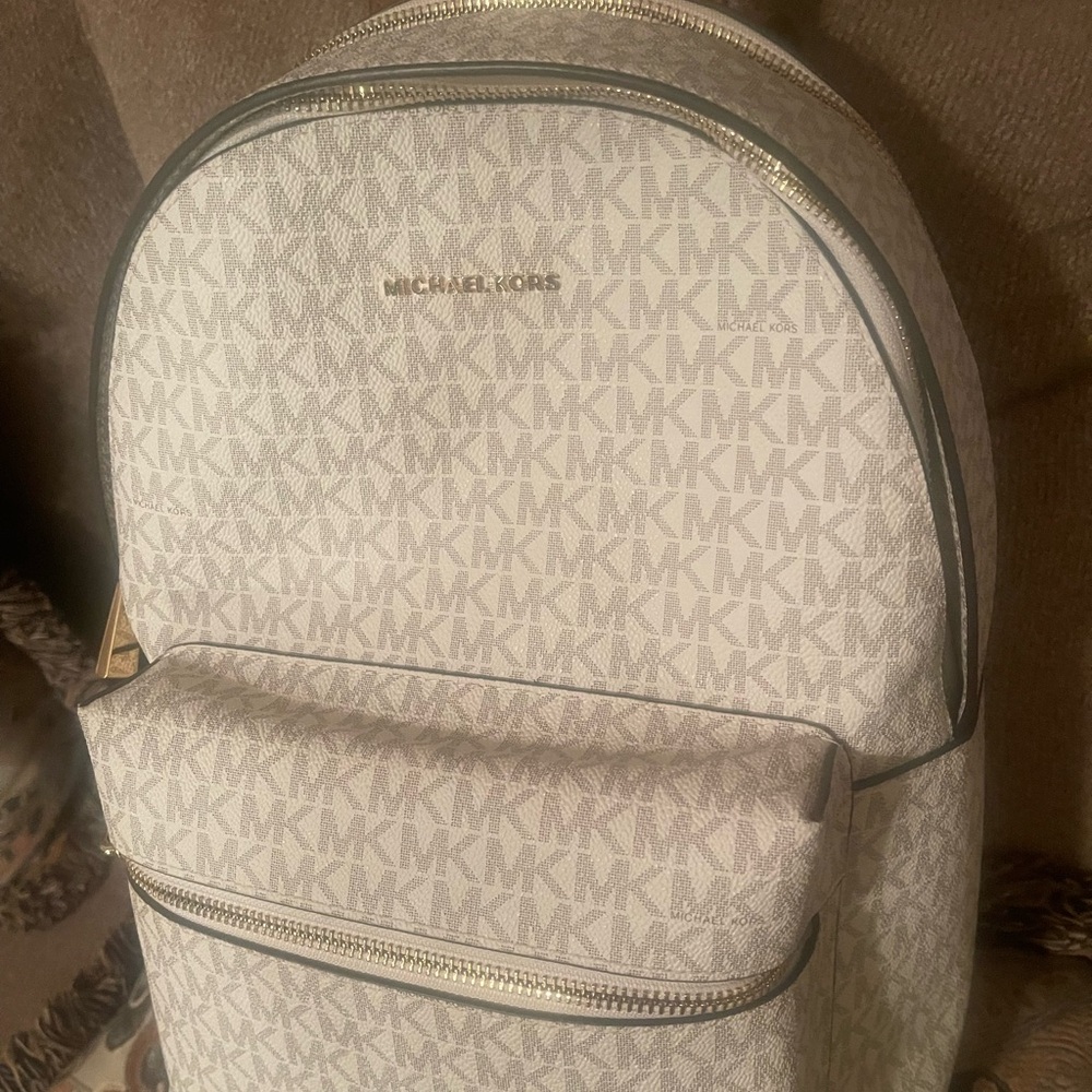 Micheal Kors Medium Backpack New Condition carried twice